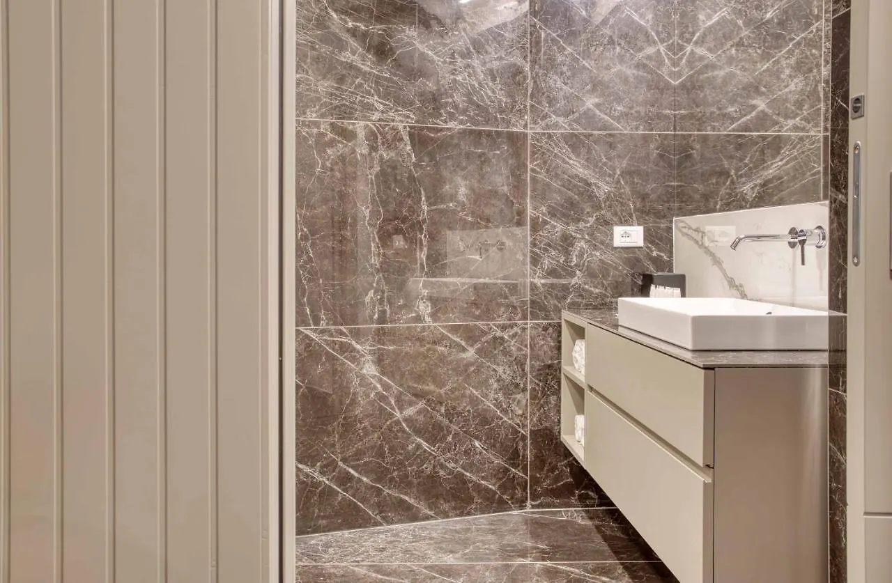 Apartment Le Suite Del Corso The Smart Boutique Aparthotel By Ospitami Milan